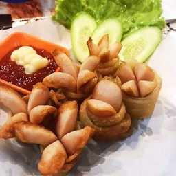 โรตีพันไส้กรอก