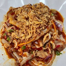 ยำหูหมูพริกเผา