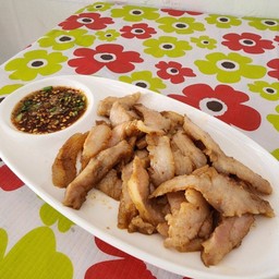 คอหมูย่าง