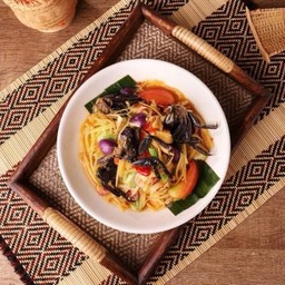 ส้มตำปูปลาร้า - Crab and Fermented Fish  papaya salad