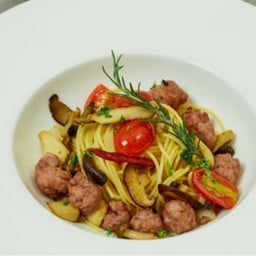 Spaghetti Salsicia e Funghi