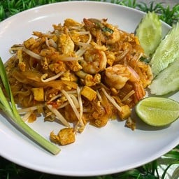 ผัดไทยกุ้งสด