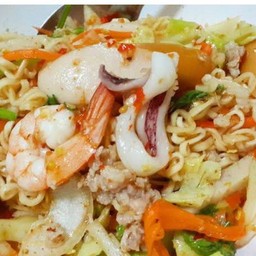 ยำมาม่า ทะเล