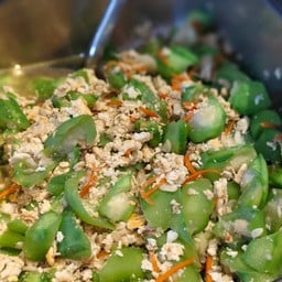 บวบผัดไข่