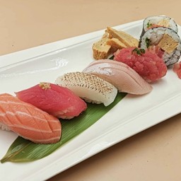 (650) ซูชิรวม A Great value nigiri Set A