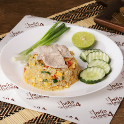ข้าวผัดหมู - Fried rice with Pork