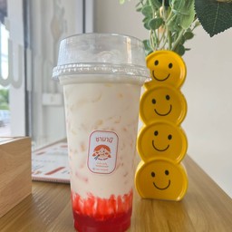 นมสดสตรอเบอร์รี่เย็น