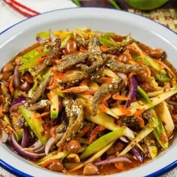 ตำมะม่วงปลากรอบ