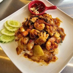ข้าวกุ้ง+หมึกสายพริกเผา