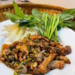 น้ำตกคอหมู