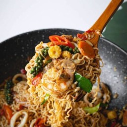 ผัดมาม่าทะเล/ระบุขี้เมา/ธรรมดา