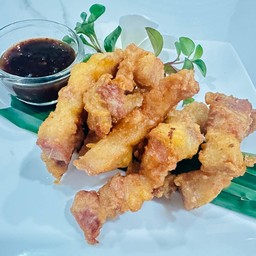 สามชั้นทอดกรอบ