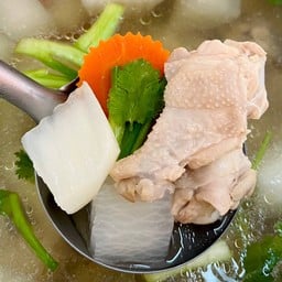 ต้มไก่ หัวไชเท้า