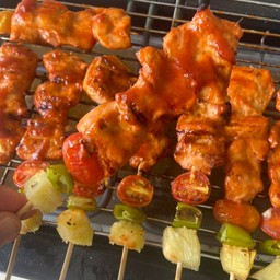 [อร่อยซ่ากับโค้ก] บาร์บีคิวเซทไก่ 5ไม้ +  โค้ก ออริจินัล (กระป๋อง) 