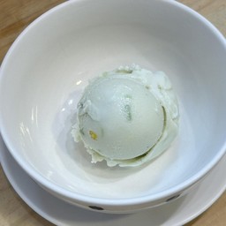 ไอศกรีมรวมมิตรล้วน