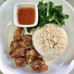 ข้าวซี่โครงหมูอ่อนตุ๋น พิเศษ