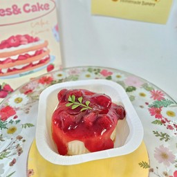 เค้กซอสสตอเบอรี่ลาวา