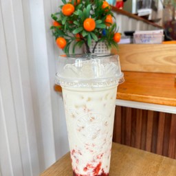 นมสดสตอเบอรี่