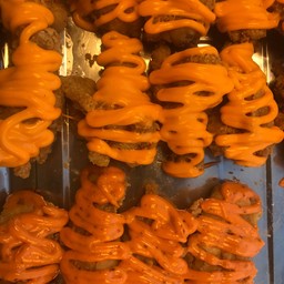 ปีกบนไก่ ราดชีส  1ชิ้น12บาท