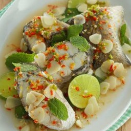 ปลากะพงนึ่งมะนาว(กับข้าว)