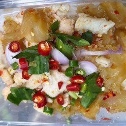 ข้าวแห้งยำปลากะพง แมงกะพรุน