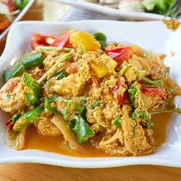 ผัดผงกระหรี่ทะเล