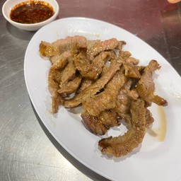 โคขุนย่างจิ้มแจ่ว