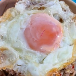 ครัวคุณเอ็มหมูกรอบตามสั่ง น้ำคอก