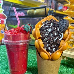 สตอเบอร์รี่ ปั่น + โอริโอ้ ครีม