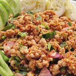 ลาบหมู หอมข้าวคั่ว