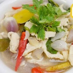 ต้มยำอกไก่น้ำใส