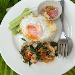 กุ้งผัดพริกสดโหระพา