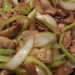 ผัดพริกหยวก