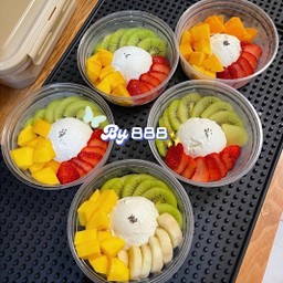 กรีกโยเกิร์ตและผลไม้ (แนะนำ)