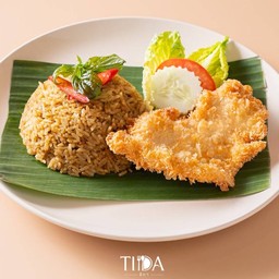 ข้าวผัดแกงเขียวหวานไก่ทอด