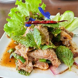 น้ำตกหมู