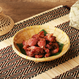 แหนมซี่โครงทอด - Deep fried pork spare ribs