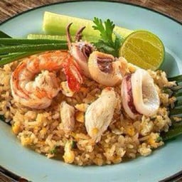 ข้าวผัดทะเลรวม