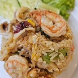 ข้าวผัดรวมมิตร