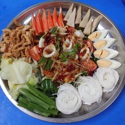 ตำถาดปลาหมึก