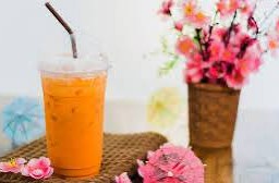 ขาไทย ตรามือ เย็นๆ