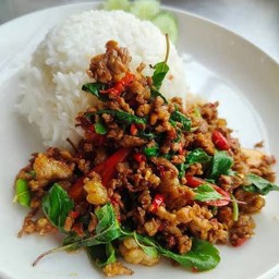 ข้าวกระเพราเนื้อสับ