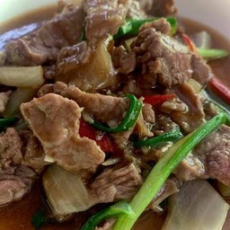 เนื้อกวางผัดน้ำมันหอย