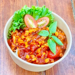 สปาเก็ตตี้ไก่สับผัดซอสมะเขือเทศ