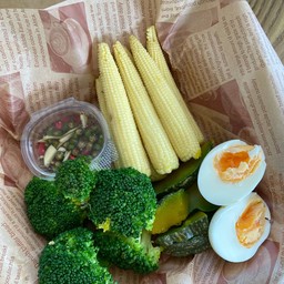 ชุดผักลวกไข่ต้ม
