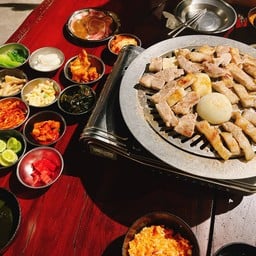 SUSU Korean BBQ Garden บ่อวิน