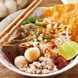 ก๋วยเตี๋ยวแห้งต้มยำ