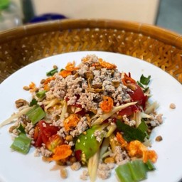 ตำไทยหมู/ไก่สับ