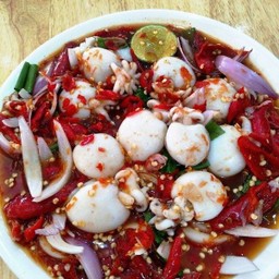 ยำปลาหมึก