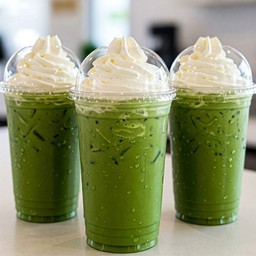 ชาเขียว เย็น วิปครีม